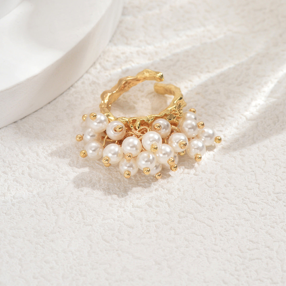 Baroque Style Women's Geometric Open Pearl Ring