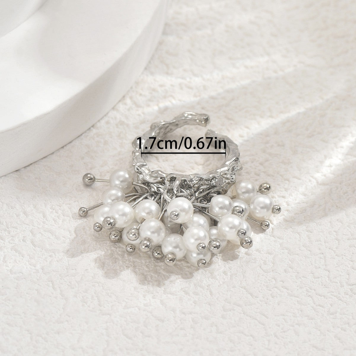 Baroque Style Women's Geometric Open Pearl Ring